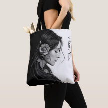 Perfil femenino artístico con rosa en monocromo