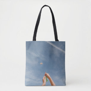 Bolso De Tela Persona volando cometas por la mañana