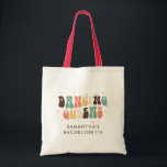 Bolso De Tela Personalizado de danza retro de Bachelorette<br><div class="desc">Personalizado Bachelorette Party Retro Dancing Queens en la bolsa de tetas que se puede personalizar con el nombre de la novia. Camiseta de diseño retro de fiesta de novia perfecta</div>