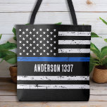 Bolso De Tela Personalizado Oficial de Policía Thin Blue Line Pe<br><div class="desc">Presentamos nuestra nueva bolsa con bandera azul delgada, perfecta para oficiales de policía, mamás de la policía, esposas de la policía, mujeres policías y todo aquel que quiera mostrar su apoyo a la aplicación de la ley. Diseñada con un estilo vintage angustiado, esta bolsa de tote muestra la bandera estadounidense...</div>