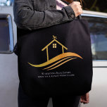 Bolso De Tela Personalizado Real Estate Company Moda Black Gold<br><div class="desc">Esta moda inmobiliaria de la bolsa de tote está hecha personalizado con su compañía de propiedades inmobiliarias y el nombre del agente. Estas elegantes bolsas negras de tote de mercadotecnia tienen una casa de bonito con un tervano dorado encima y elegantes curvas debajo. Personalice con su sitio web de negocios...</div>