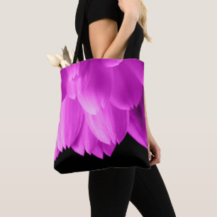 Bolso De Tela Pétalos de flores rosa caliente sobre negro