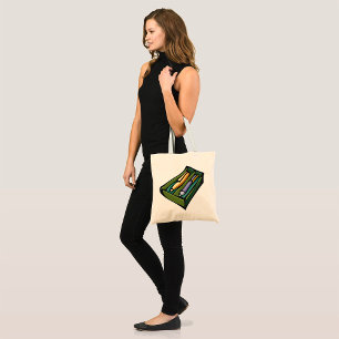 Bolso De Tela Plumas En Una Caja