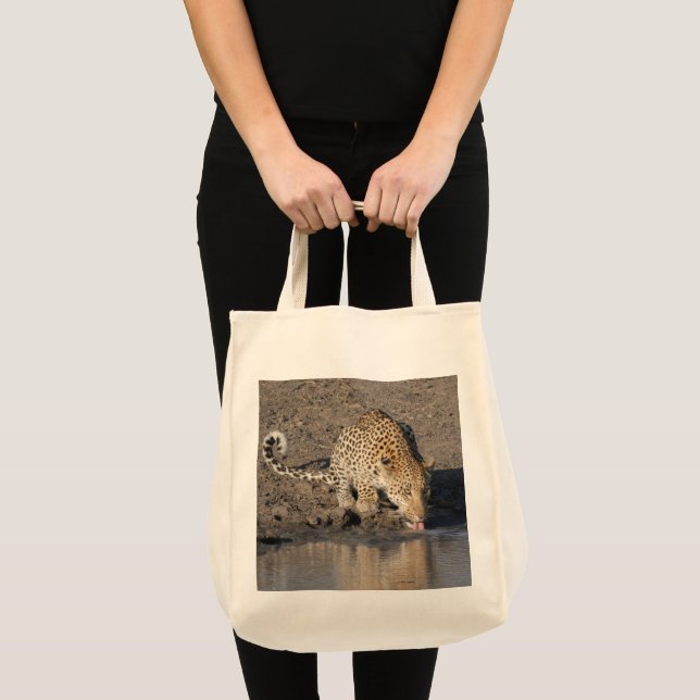 BOLSO DE TELA PRIMER PLANO DE LEOPARDO BEBIENDO (Anverso (producto))