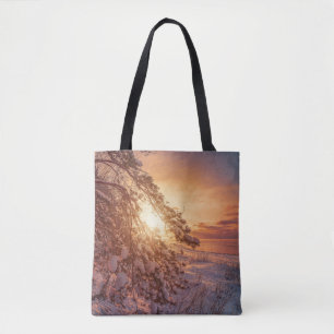 Bolso De Tela Puesta de sol sobre el mar y pino nevado