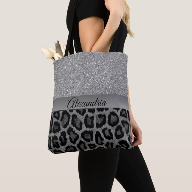 Bolso De Tela Purpurina Glam Gray y Leopardo Negro (Detalle)