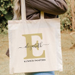 Bolso De Tela Regalo de la dama de honor de la novia del Persona<br><div class="desc">¿Necesitas un regalo de fiesta nupcial? ¡Seguro que sí! Con estas bolsas de oro y negro personalizadas, a tus damas de honor les encantará llevar su propia bolsa de tocador personalizada al boda. Estas bolsas de té son perfectas para cualquier ocasión, desde un regalo personal para la novia hasta un...</div>