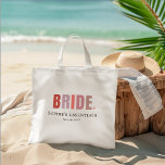 Bolso De Tela Regalo Personalizado para la Despedida de Soltera<br><div class="desc">¡Celebra a la futura novia con estilo con esta bolsa de mano personalizada diseñada para todos sus artículos esenciales! Con tipografía audaz que dice “BRIDE”, nombre personalizado y ubicación del evento, esta chic bolsa de lona es perfecta para fines de semana de despedida de soltera, preparativos para el día de...</div>
