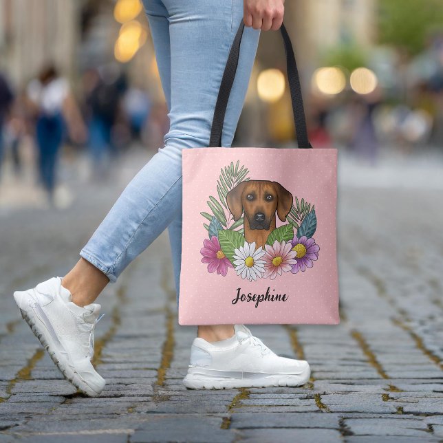 Bolso De Tela Ridgeback Perro Rhodés Con Flores Y Nombre Rosa (Please note: This image is a digital mockup. The product may not be in scale.)
