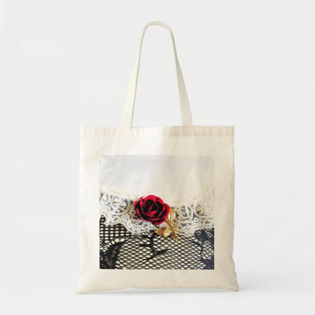 Bolso De Tela Rojo romántico y encaje blanco (Frente)