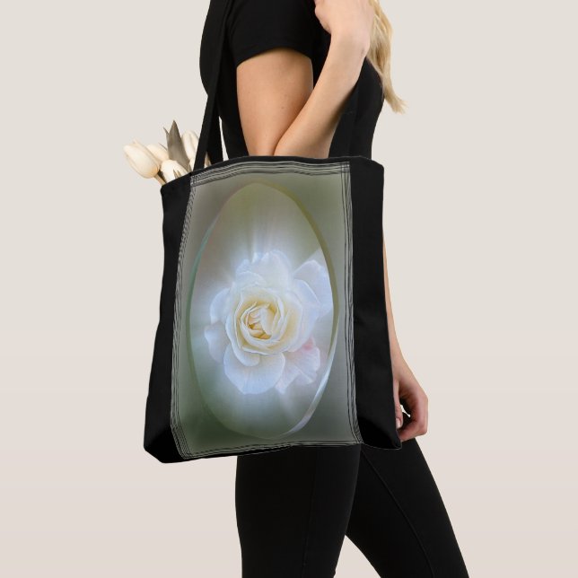 Bolso De Tela Rosa blanca (Detalle)