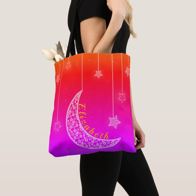 Bolso De Tela Rosa brillante y rojo con estrellas y luna (Detalle)