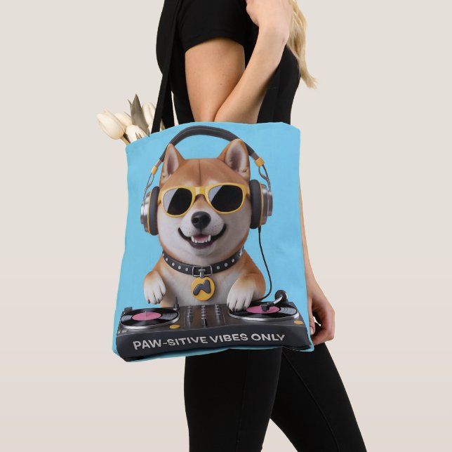 Bolso De Tela Sólo vibraciones positivas - DJ Shiba Inu Dog Art (Detalle)