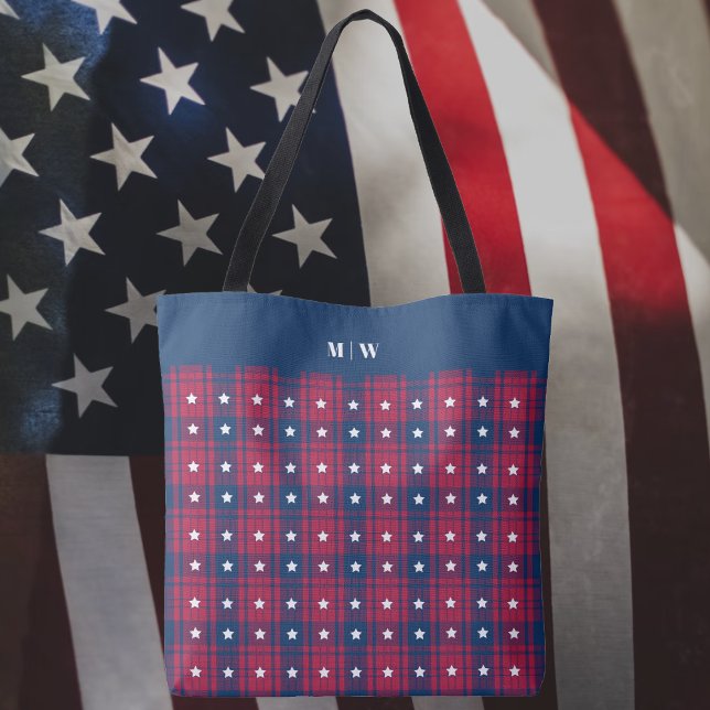 Bolso De Tela Tartán - Patriótico - Estrellas blancas rojas (Tartan - Patriotic - Red Blue White Stars Tote Bag by Leapfroglisics Shop)