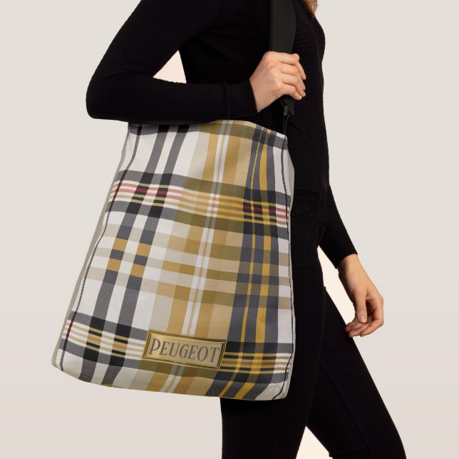 Bolso De Tela Taupe y el Tan elegante y personalizado (Detalle)