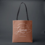 Bolso De Tela Terracota caligráfica moderna Madre de la novia<br><div class="desc">Una madre atemporal y elegante de la bolsa de té de regalo de la novia con un guión de caligrafía refinado sobre un fondo clásico,  perfecto para una celebración formal y sofisticada de los bodas. Para personalización o productos adicionales con este diseño,  por favor no dude en contactarme.</div>