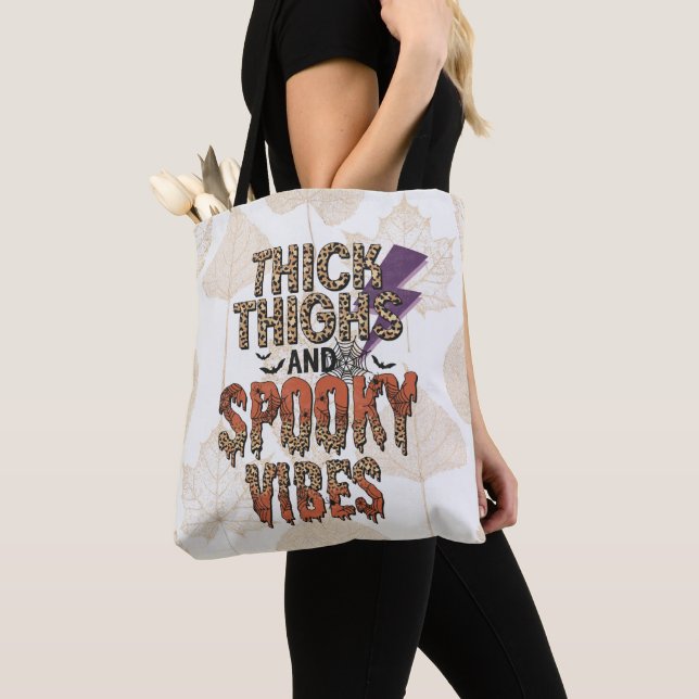 Bolso De Tela Thick Thigheen y Spooky Vibes Gold Halloween (Detalle)