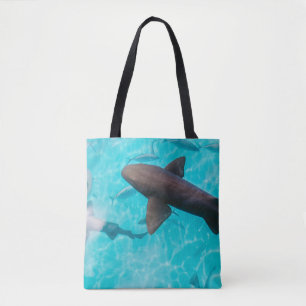 BOLSO DE TELA TIBURONES EN EL CUERPO DEL AGUA