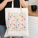 Bolso De Tela Tiendas de amor y flores silvestres coloridas<br><div class="desc">Bolsa de té con letras con un extravagante texto escrito a mano y decorada con coloridas flores silvestres. "Me encanta comprar flores" es totalmente editable, si quieres personalizar la redacción. El diseño está impreso en ambos lados con un patrón de acuarela de bonito de flores silvestres pradera. Navega por la...</div>