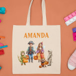 Bolso De Tela Trato personalizado de Halloween para niños<br><div class="desc">Este diseño puede ser personalizado en el área proporcionada cambiando la foto y/o el texto. O puede personalizarse haciendo clic en Personalizar esta plantilla y, a continuación, eligiendo la opción de hacer clic en el personalizar y eliminando o cambiando el color del fondo, agregando texto, cambiando el color o estilo...</div>