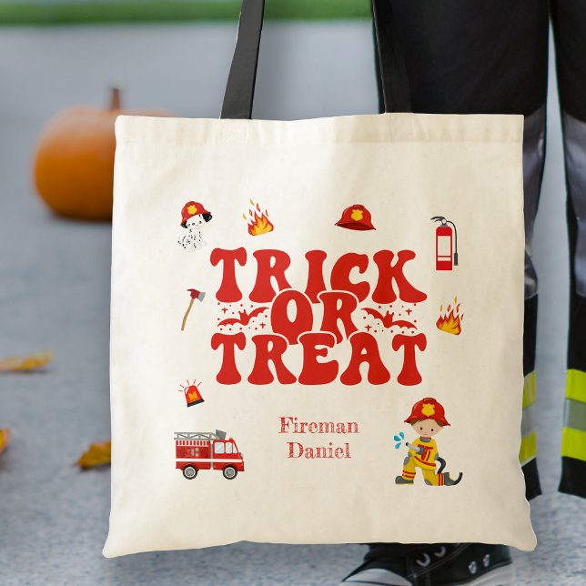 Bolso De Tela Truco o trato personalizado para niños de bomberos (Subido por el creador)