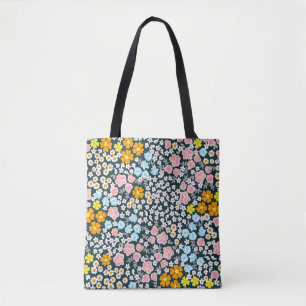 Bolso De Tela Un floreciente jardín con rosas y flores silvestre