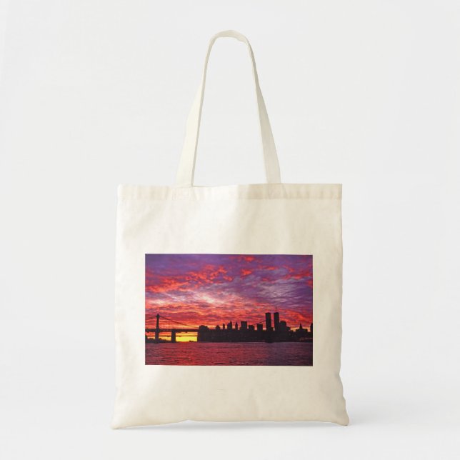 Bolso De Tela Un Sunset Brillante, Silhouette Del Bajo Manhattan (Frente)