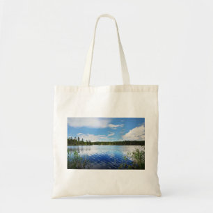Bolso De Tela Una vista maravillosa del lago Saimaa de Finlandia