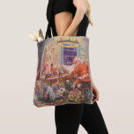 Bolso De Tela Vintage Christmas, Santa Claus Workshop con Elves<br><div class="desc">¡Hermosas bolsas de tote de todo el mundo! ¡Disponible en dos estilos y dos tamaños! Ilustracion de la Vintage. Imagen de feriado de Navidad con Jolly San Nicolás y sus elfos ocupados construyendo juguetes, muñecas, caballos mecedores, etc. en el taller de Santa en el Polo Norte en la Víspera de...</div>
