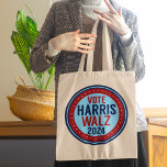Bolso De Tela Vote Harris Walz por las elecciones presidenciales<br><div class="desc">Votar por Kamala Harris y Tim Walz para Presidente y Vicepresidente de los Estados Unidos de América en las elecciones de 2024. Bolso de té azul y rojo de Guay para los votantes demócratas en las elecciones presidenciales.</div>