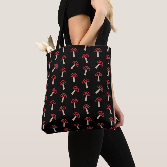 Bolso De Tela Whimsical Mushrooms Red And Black Pattern (Detalle)