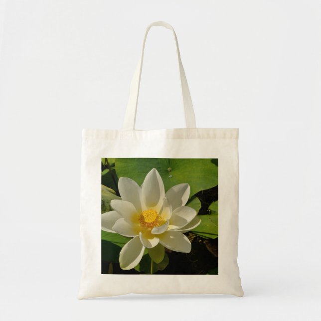 Bolso De Tela White Lotus flowers in a pond (Frente)