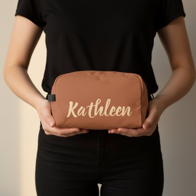 Bolso de viaje de aseo personal marrón personaliza (Wedding day cosmetic pouch gift for bride, Custom brown toiletry bag for teacher or college girls,)