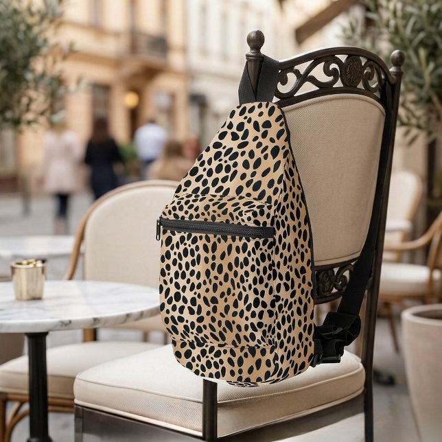 Bolso Mochila Estampado de Guepardo Marrón (Brown Cheetah Print Cross Body Bag Backpack)