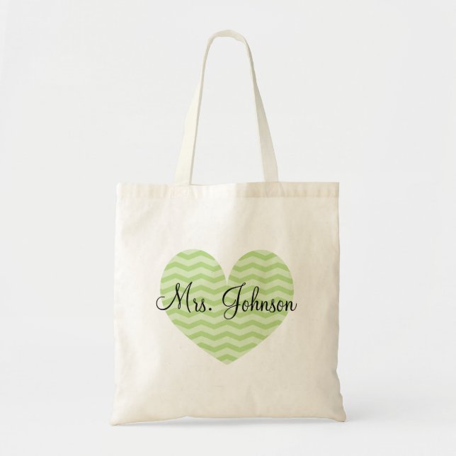 Bolso tote verde manzana con corazón y chevron par (Frente)