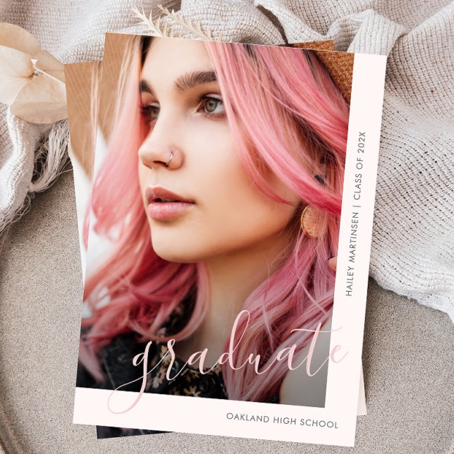 Bonito Script Dos Invitación de Graduación de Foto (Subido por el creador)