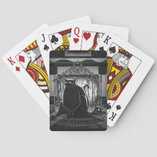 Boo Kitty Se Siente Al Jugar Cartas