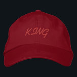 Bordada Bonito Camionero KING Crear propio Gorra de texto<br><div class="desc">Bonito Camionero KING Crea Su Propio Gorra De Texto Con Un Elegante Gorro De Béisbol Bordeado. Estilo -Aparato alternativo Nombre de Gorra de mayúsculas ajustable básico - Color del Gorra KING - Nombre de fuente rojo - Guión de Oesco Cree su propio nombre de texto o cree su propio Gorra...</div>