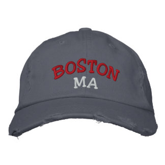 Bordada Boston, MAMÁES, Gorra asediado