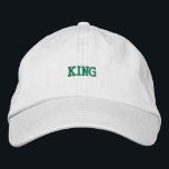 Bordada Elegante Gorra ajustable con elegante rey impreso<br><div class="desc">Con un bordado de texto "King" en negrita,  este tapón de algodón blanco es a la vez elegante y funcional. Con su correa ajustable,  proporciona confort y un toque de realeza a tu vestimenta diaria.</div>