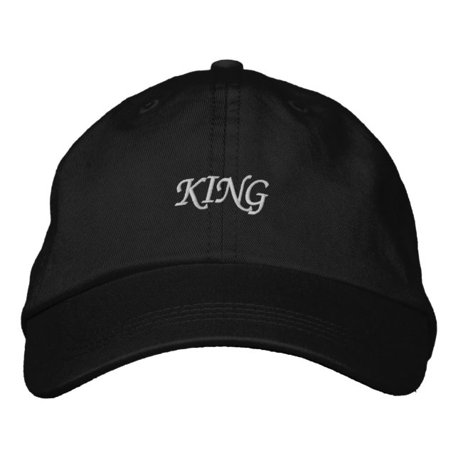 Bordada Gorra Ajustable Royal Black con "King" en negrita (Anverso)