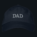 Bordada Gorra DAD<br><div class="desc">¡El capuchón de béisbol monocromático "DAD" azul haría el regalo más lindo para un padre,  el Día del Padre,  o como revela una invitación de embarazo o un género! ¡Los colores se pueden personalizar según tus preferencias!</div>