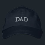 Bordada Gorra DAD<br><div class="desc">¡El capuchón de béisbol monocromático "DAD" azul haría el regalo más lindo para un padre,  el Día del Padre,  o como revela una invitación de embarazo o un género! ¡Los colores se pueden personalizar según tus preferencias!</div>