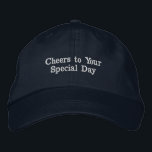 Bordada Gorra de algodón de la Marina con "Saludos a tu Dí<br><div class="desc">Celebra cualquier ocasión especial con esta gorra de algodón de la marina, con el mensaje de alza "Saludos a tu día especial". El tapón se bordea de manera experta para garantizar un diseño de alta calidad y duradero. Ofrece un ajuste cómodo y ajustable, por lo que es adecuado para todos...</div>