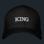 Bordada Gorra de King Fked<br><div class="desc">Actúa como un Rey y es dueño del día. ¡Recuerda tratar bien a tu Reina!</div>