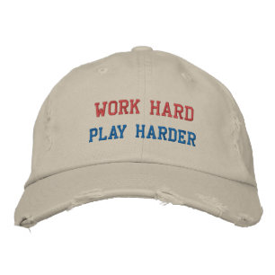 BORDADA GORRA MÁS DURO DE JUEGO DURO