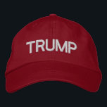 Bordada GORRA rojo ajustable TRUMP<br><div class="desc">Haz que Estados Unidos vuelva a ser grande usando este atrevido gorra de "TRUMP".</div>