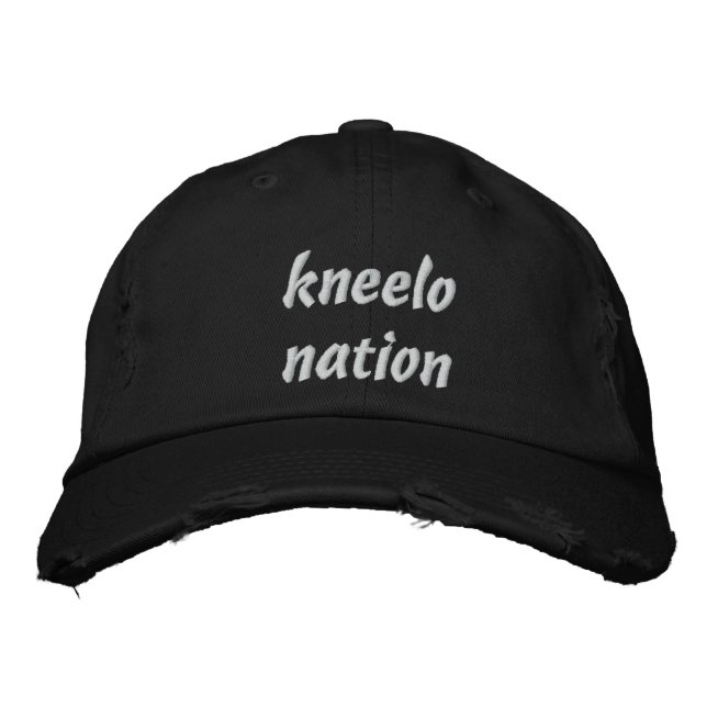 Bordada kneelo nation gorra (Anverso)