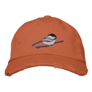 Bordada Pollo con gorra negra