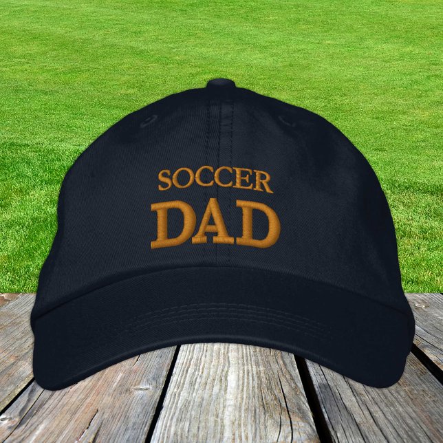 Bordada SOCCER DAD bordado gorra de béisbol oro / marina (Subido por el creador)
